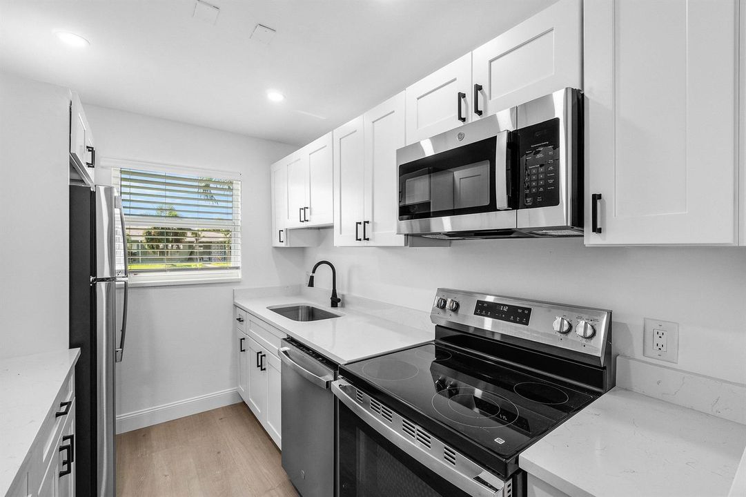 009-165SouthBoulevard-B-BoyntonBeach-FL-
