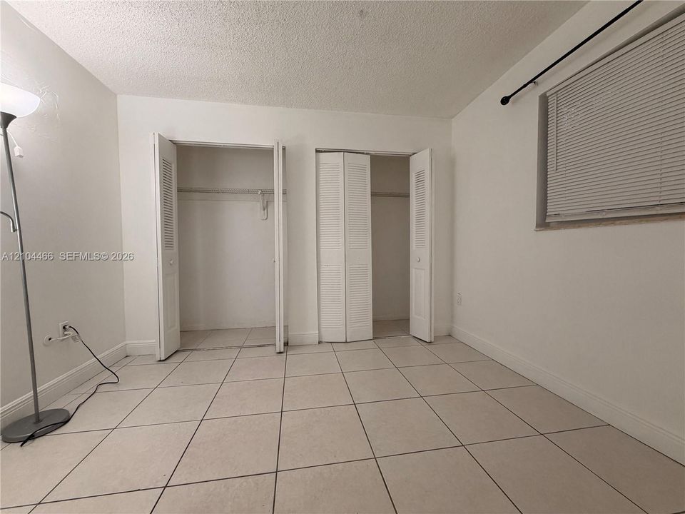 For Rent: $1,980 (2 beds, 2 baths, 960 Square Feet)