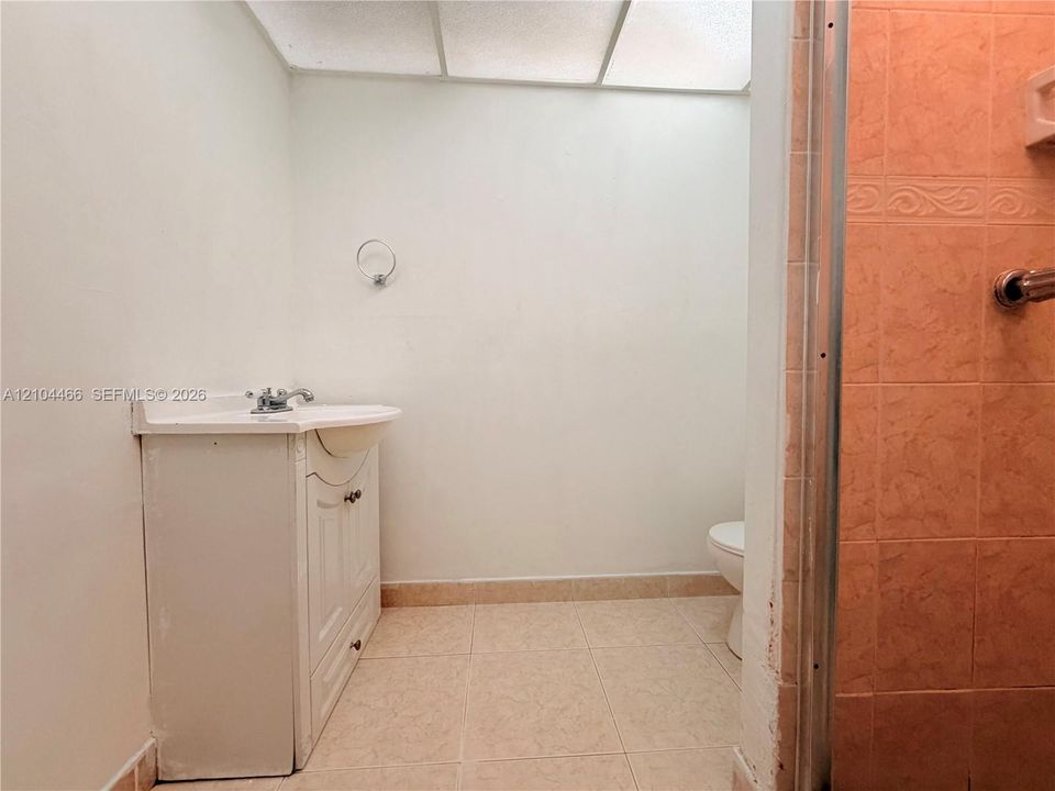 For Rent: $1,980 (2 beds, 2 baths, 960 Square Feet)
