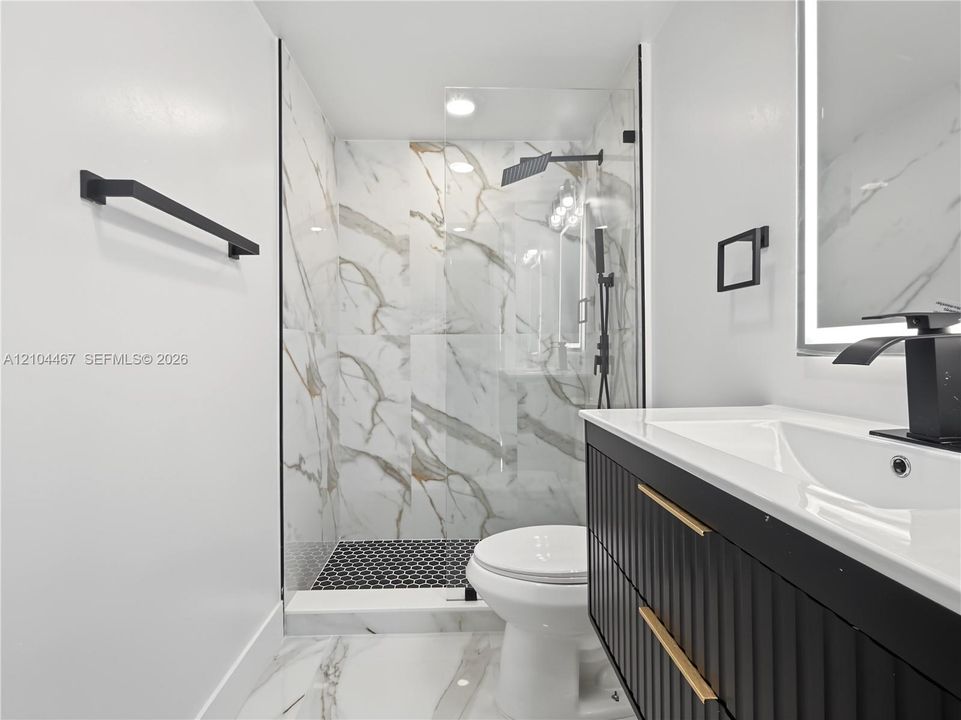 For Sale: $720,000 (3 beds, 3 baths, 2075 Square Feet)