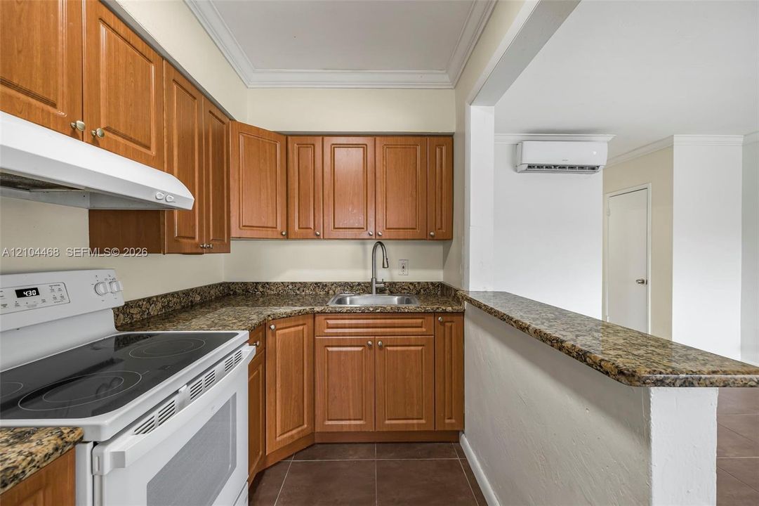 For Rent: $1,650 (1 beds, 1 baths, 710 Square Feet)