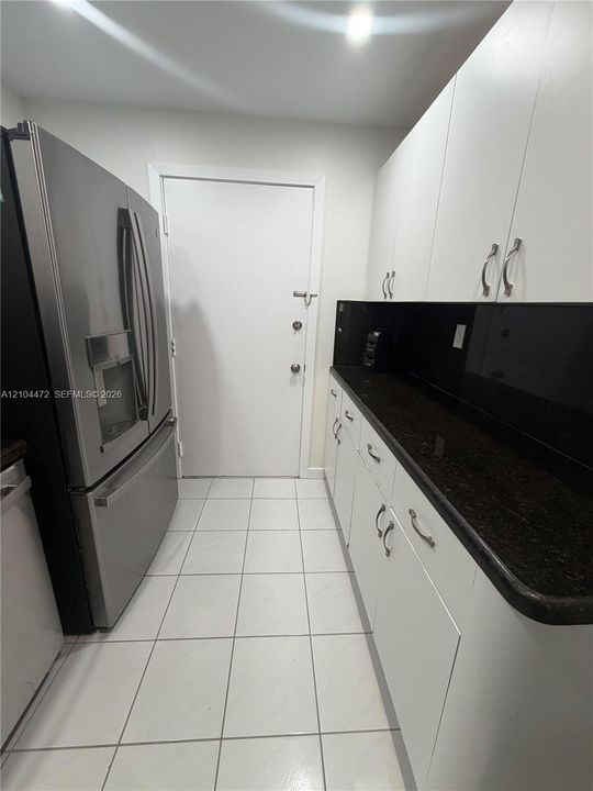 В аренду: $3,200 (2 спален, 2 ванн, 1087 Квадратных фут)