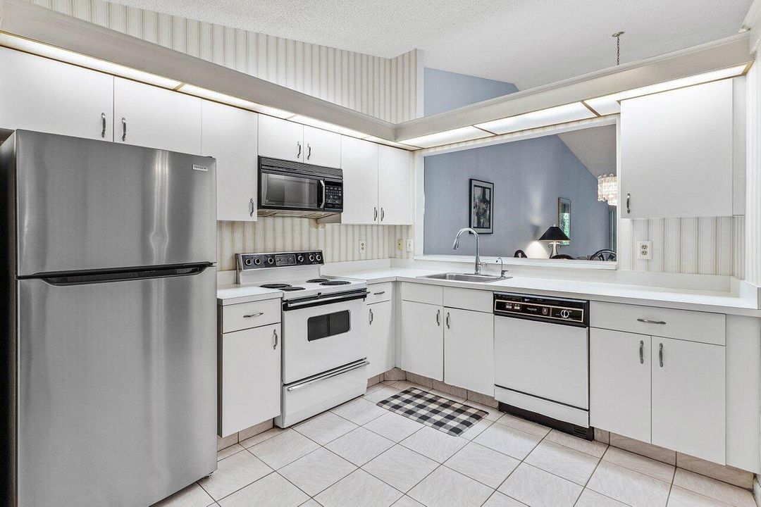 010-10063AndreaLane-B-BoyntonBeach-FL-33