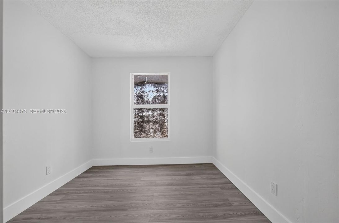 For Sale: $375,000 (4 beds, 2 baths, 1116 Square Feet)