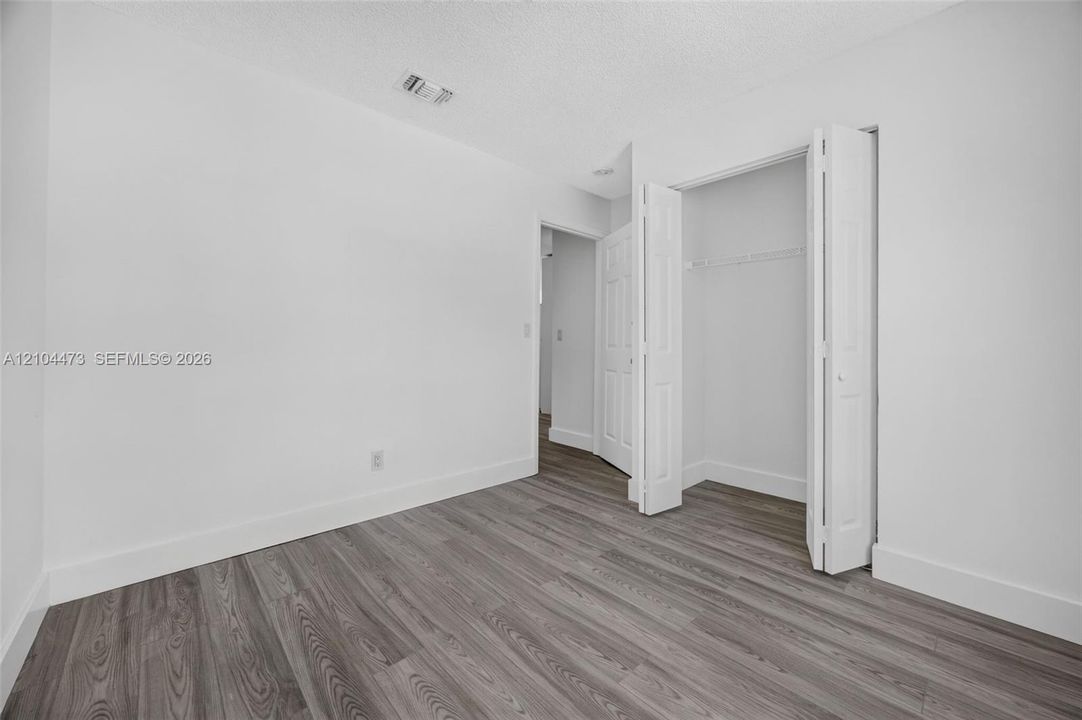 For Sale: $375,000 (4 beds, 2 baths, 1116 Square Feet)