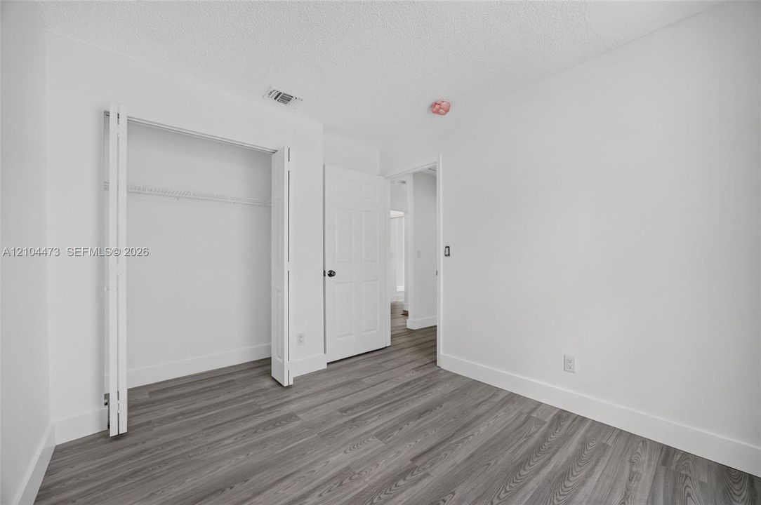 For Sale: $375,000 (4 beds, 2 baths, 1116 Square Feet)