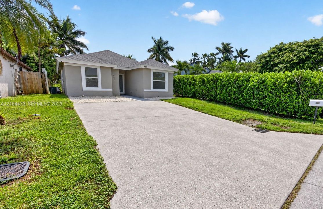 For Sale: $375,000 (4 beds, 2 baths, 1116 Square Feet)