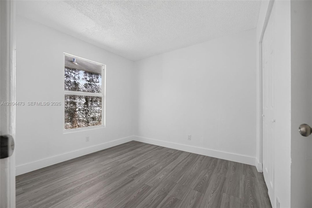 For Sale: $375,000 (4 beds, 2 baths, 1116 Square Feet)