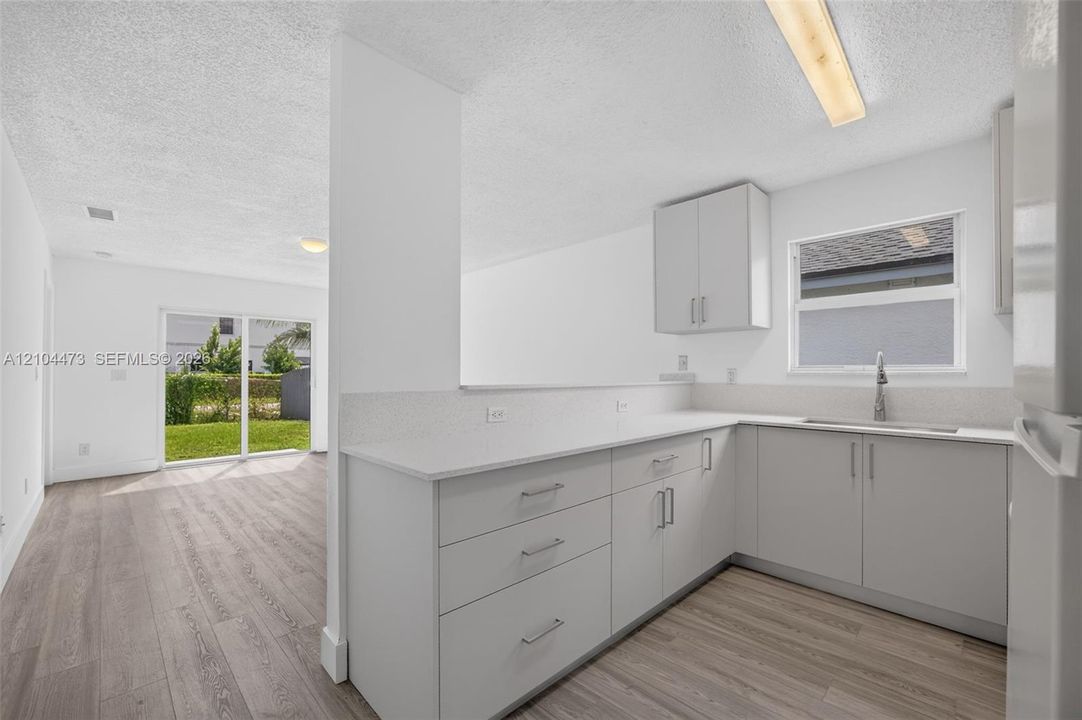 For Sale: $375,000 (4 beds, 2 baths, 1116 Square Feet)