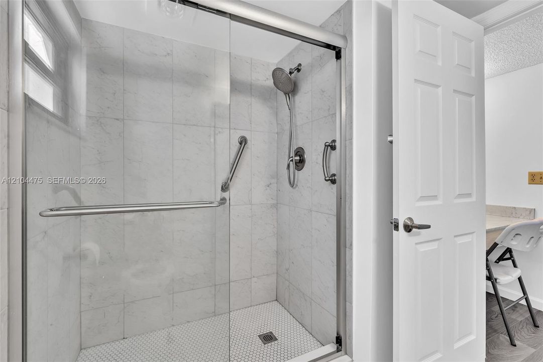 For Sale: $599,000 (2 beds, 2 baths, 1400 Square Feet)