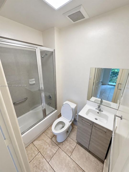В аренду: $2,100 (2 спален, 2 ванн, 1100 Квадратных фут)