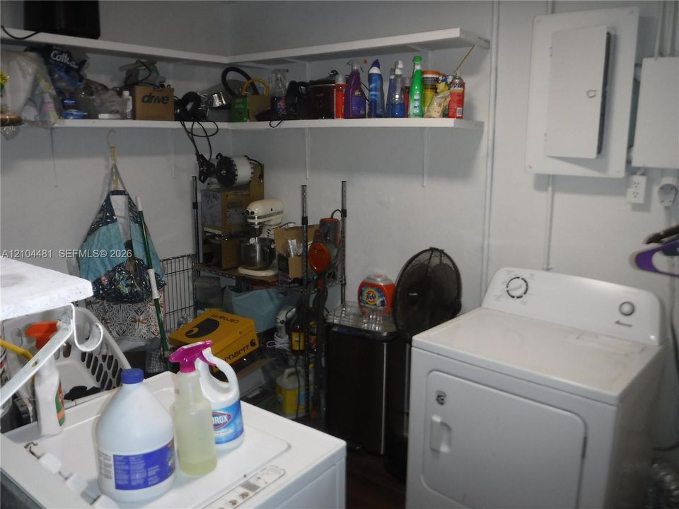 Large Laundry Room