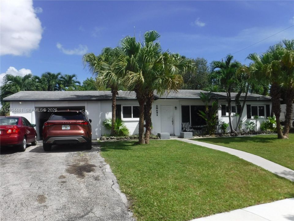 En Venta: $649,000 (4 camas, 2 baños, 1517 Pies cuadrados)