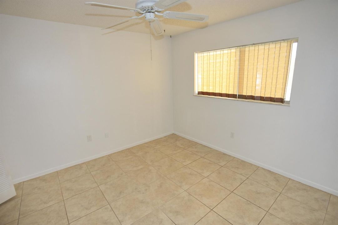020-001-Bedroom 1-4200x2802