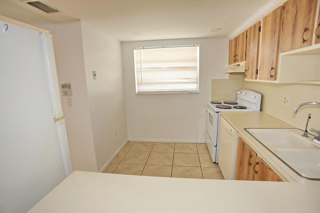 011-029-Kitchen-4200x2802