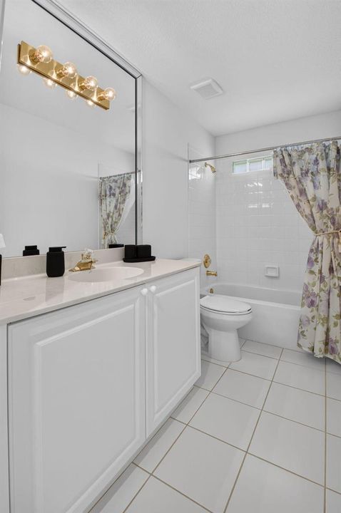 2nd Bathroom