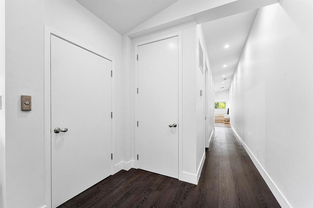 036-26Southeast10thAvenue-FortLauderdale