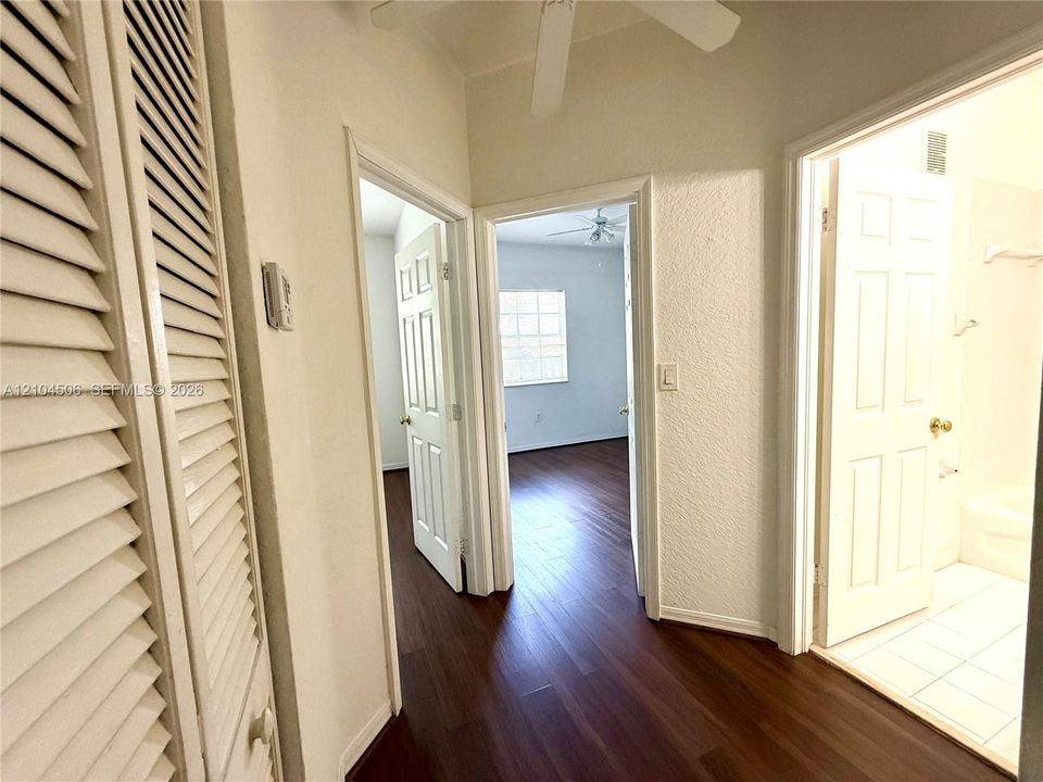 For Rent: $2,800 (3 beds, 2 baths, 1370 Square Feet)