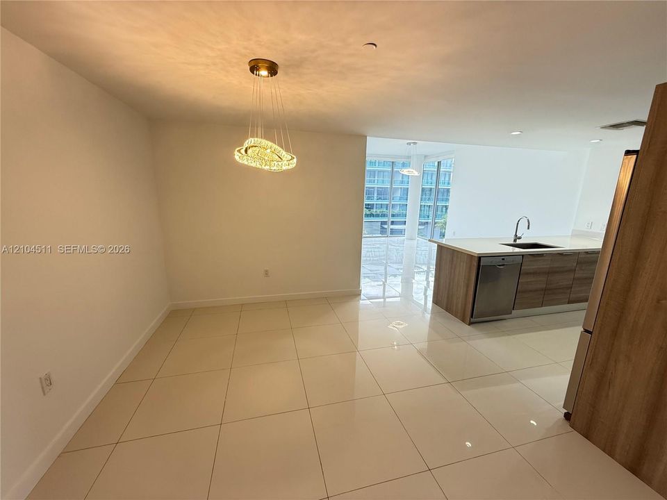 For Rent: $5,700 (2 beds, 2 baths, 1239 Square Feet)