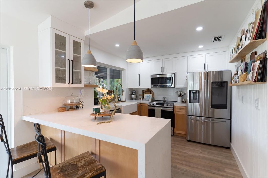 For Sale: $785,000 (3 beds, 2 baths, 1498 Square Feet)