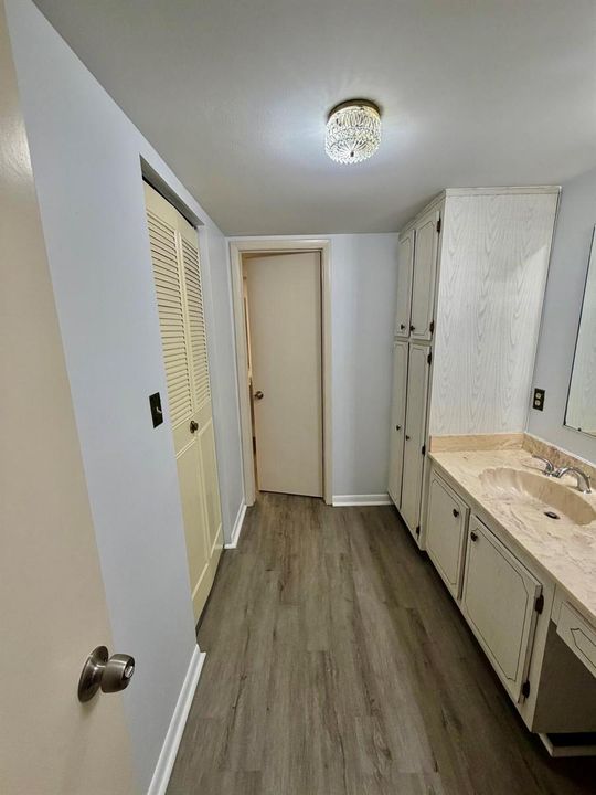 5320 nw 11th st 205 (18)