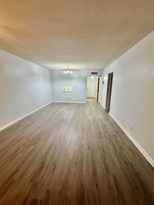 5320 nw 11th st 205 (8)