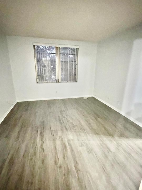 5320 nw 11th st 205 (5)