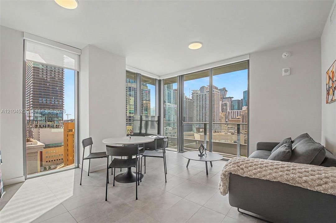 For Rent: $4,600 (2 beds, 2 baths, 760 Square Feet)