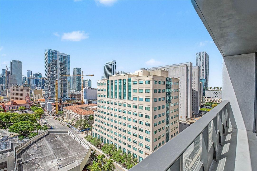 For Rent: $4,600 (2 beds, 2 baths, 760 Square Feet)