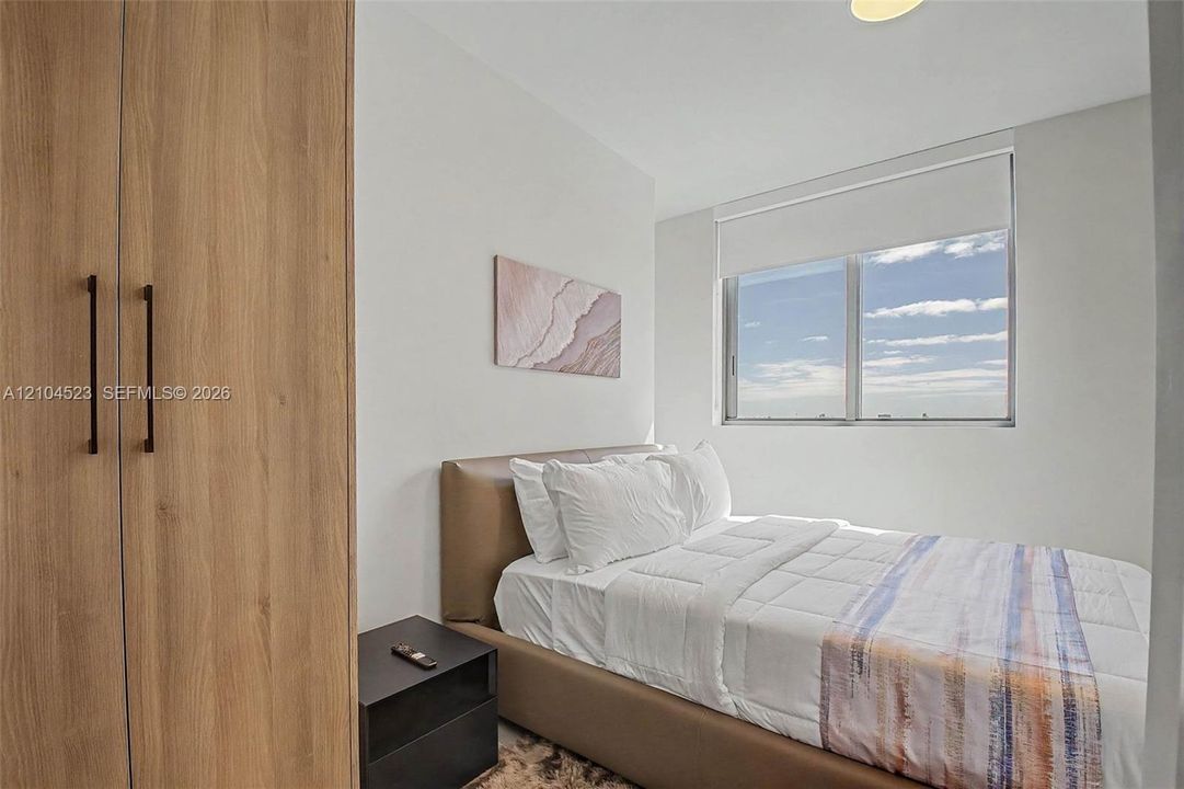 For Rent: $4,600 (2 beds, 2 baths, 760 Square Feet)
