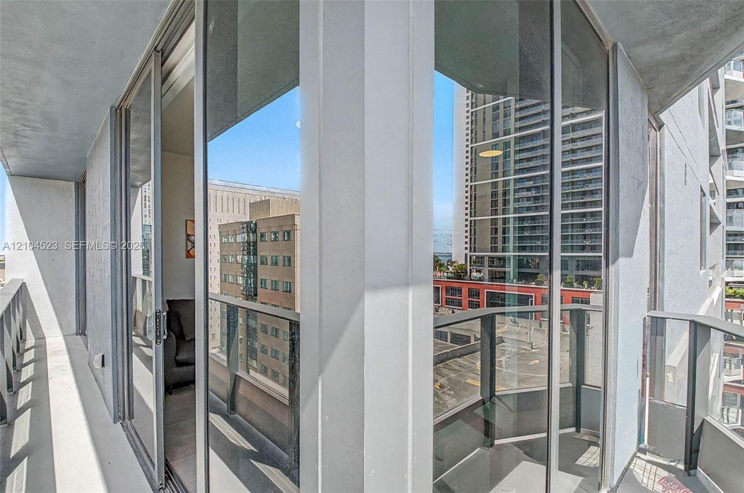 For Rent: $4,600 (2 beds, 2 baths, 760 Square Feet)
