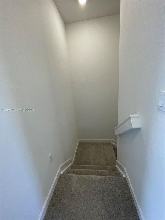 В аренду: $2,600 (3 спален, 3 ванн, 1300 Квадратных фут)