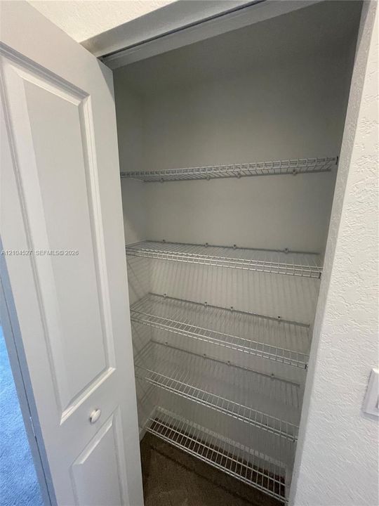 В аренду: $2,600 (3 спален, 3 ванн, 1300 Квадратных фут)
