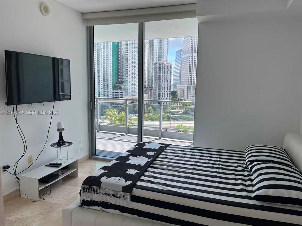 На продажу: $549,000 (2 спален, 2 ванн, 1129 Квадратных фут)