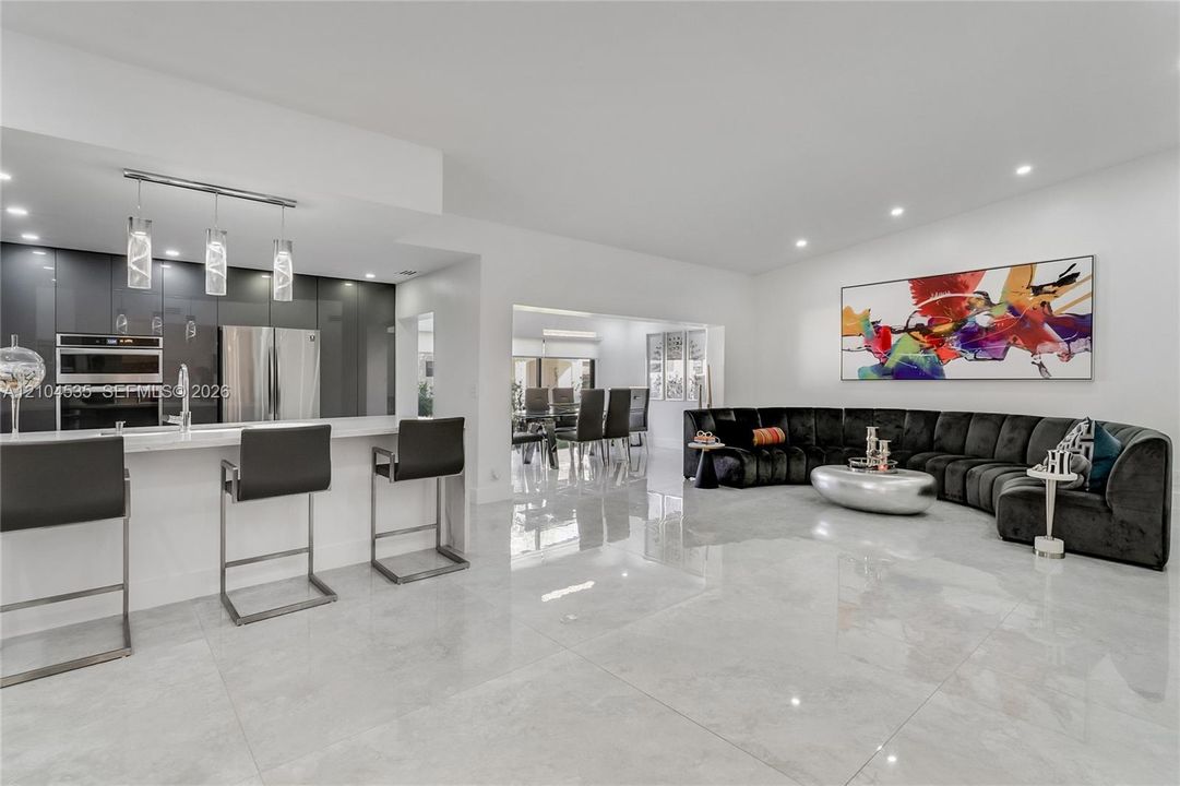 En Venta: $799,000 (3 camas, 2 baños, 1505 Pies cuadrados)