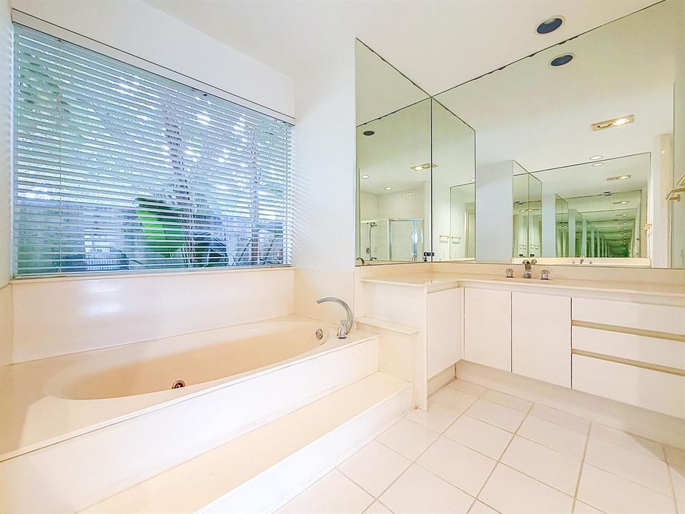 patrick-5768-harrington-way-boca-raton_0