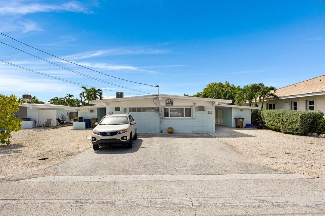 Front view of Duplex