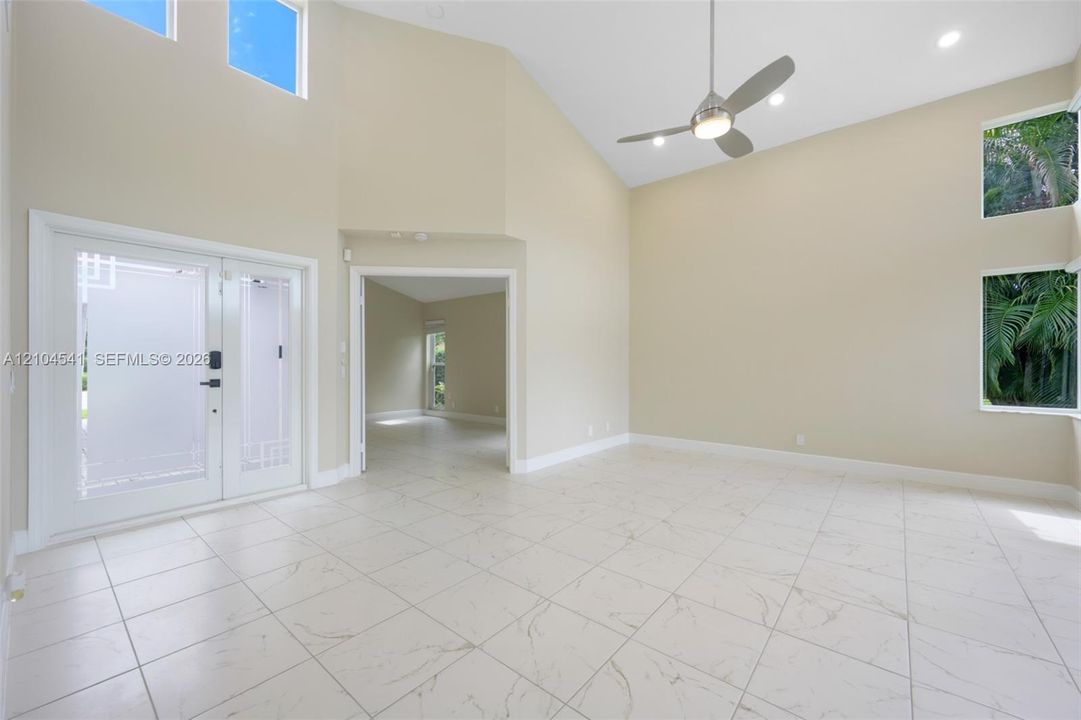 For Rent: $5,750 (3 beds, 2 baths, 1777 Square Feet)