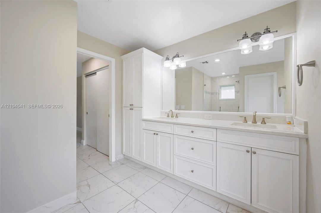 For Rent: $5,750 (3 beds, 2 baths, 1777 Square Feet)