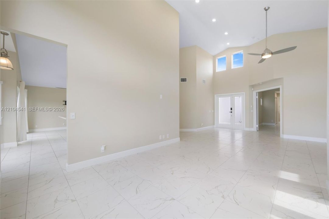 For Rent: $5,750 (3 beds, 2 baths, 1777 Square Feet)