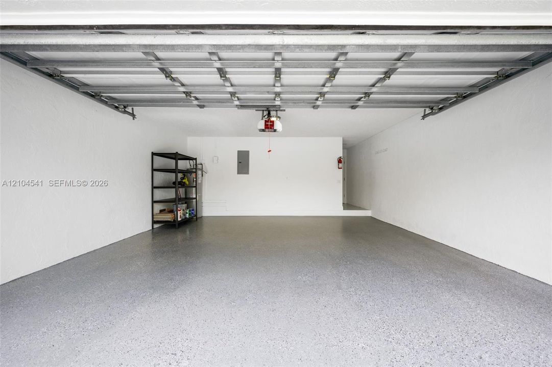 For Rent: $5,750 (3 beds, 2 baths, 1777 Square Feet)