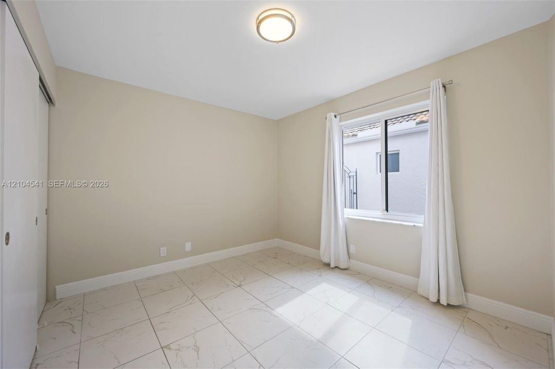 For Rent: $5,750 (3 beds, 2 baths, 1777 Square Feet)