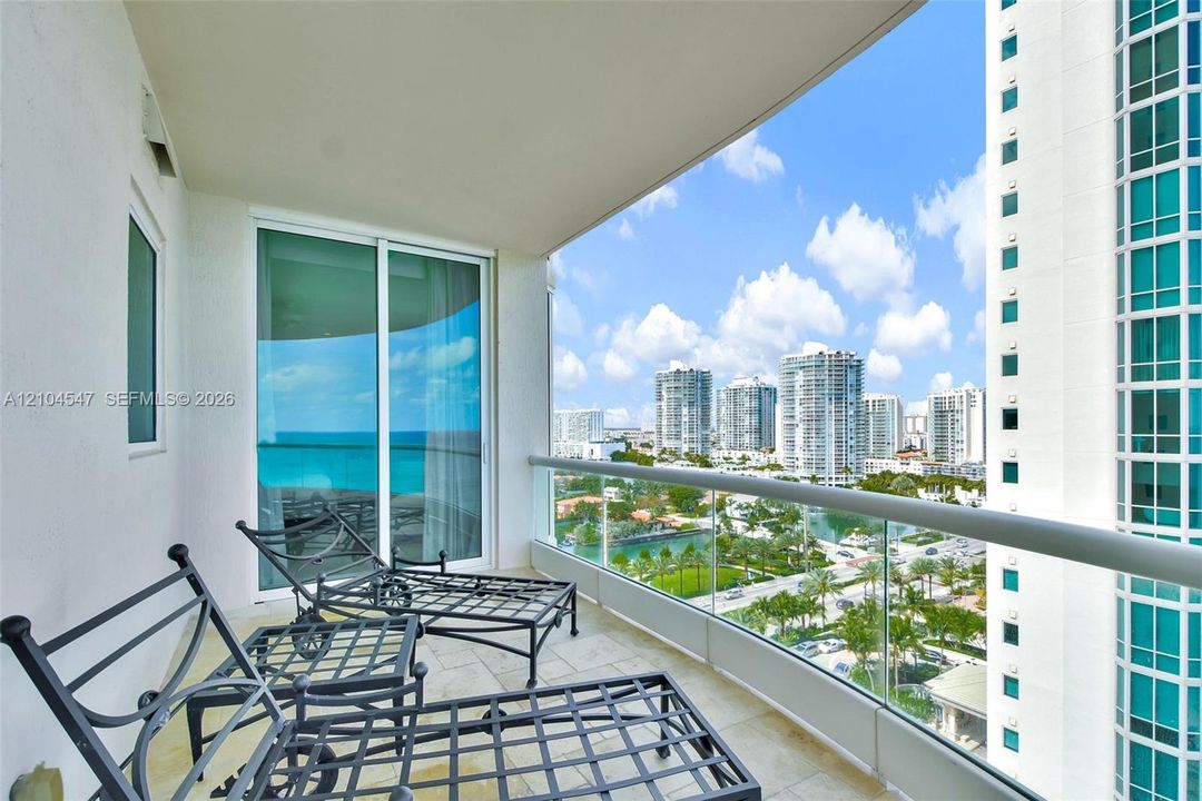 For Sale: $3,675,000 (3 beds, 4 baths, 2775 Square Feet)