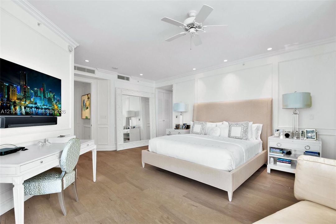 For Sale: $3,675,000 (3 beds, 4 baths, 2775 Square Feet)