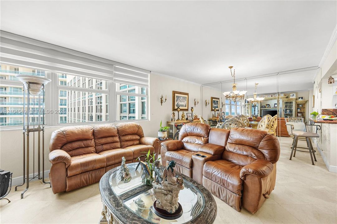 En Venta: $449,000 (1 camas, 1 baños, 1019 Pies cuadrados)