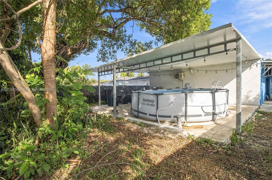 En Venta: $750,000 (5 camas, 4 baños, 1120 Pies cuadrados)
