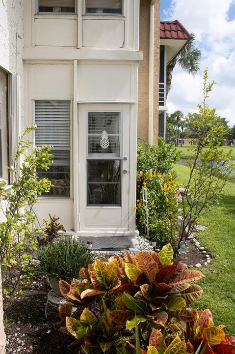 108 Lake Evelyn Drive-17-2