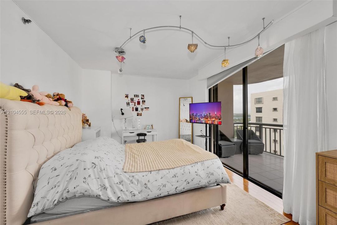 En Venta: $1,500,000 (2 camas, 2 baños, 1967 Pies cuadrados)