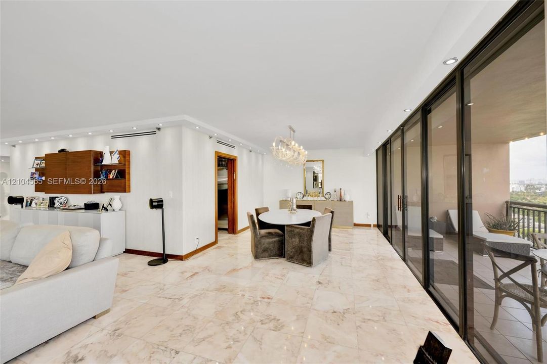 En Venta: $1,500,000 (2 camas, 2 baños, 1967 Pies cuadrados)