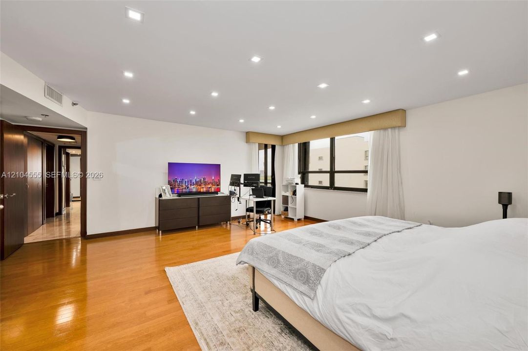 En Venta: $1,500,000 (2 camas, 2 baños, 1967 Pies cuadrados)